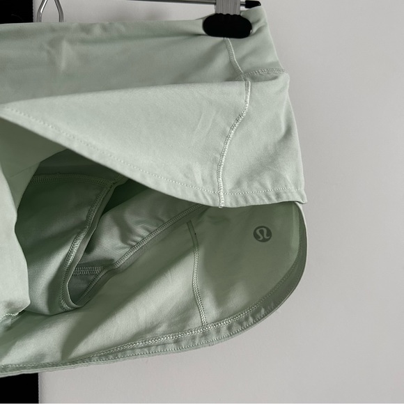 Lululemon Speed Short in Sea Mist - Picture 3 of 9